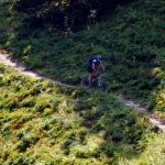Gorsko kolo za kolesarjenje po neurejenih poteh